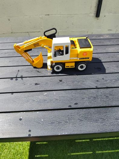 Bruder dump truck and teleporter