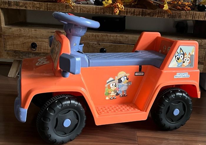 Bluey electric car (used once)