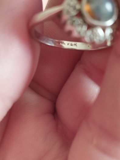 Sterling Silver Ring with Labradorite and Marcasite.