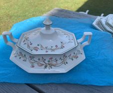 Eternal Beau covered vegetable dish/ Tureen