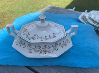 Eternal Beau covered vegetable dish/ Tureen