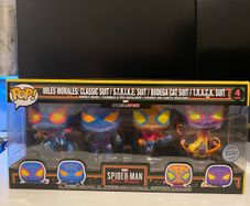 Black Light Spider-Man Miles Morales Funko Pop (4)