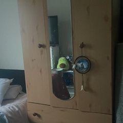 wardrobe