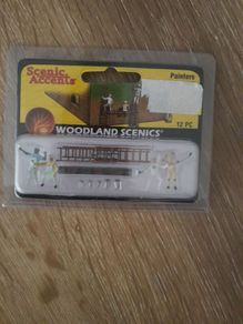 model train figures