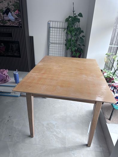 Free Dining table