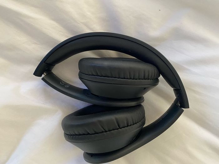 Bluetooth headphones