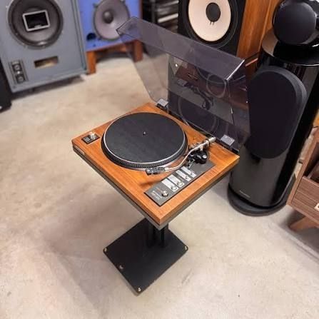 Pioneer's Holy Grail Deck legendary flagship PL-71 Turntable regarded as the very best this is 100% original and in stunning condition