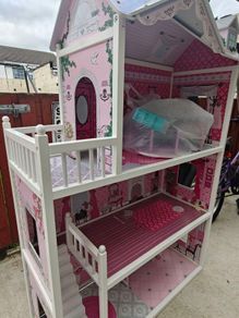 Doll house