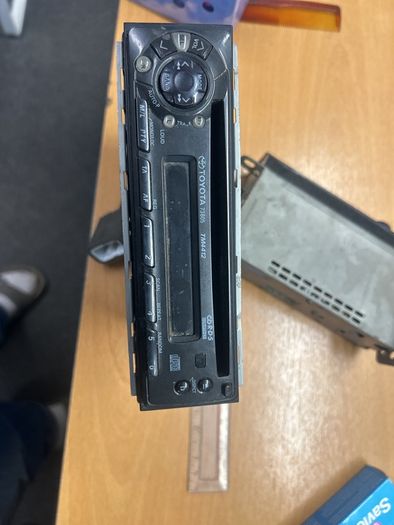 Toyota radio/ cd player