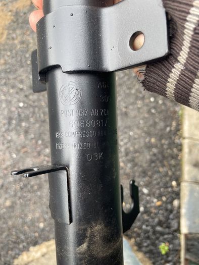 Alfa romeo  156 back shocks