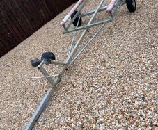 Boat trailer