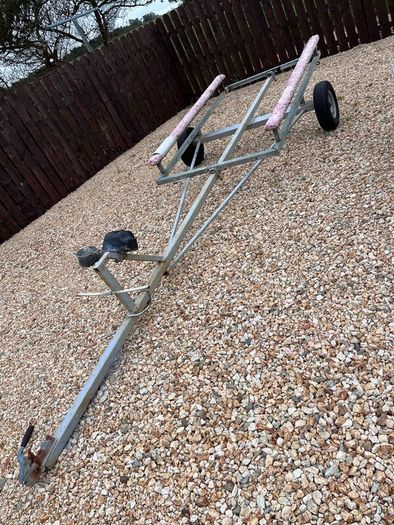 Boat trailer
