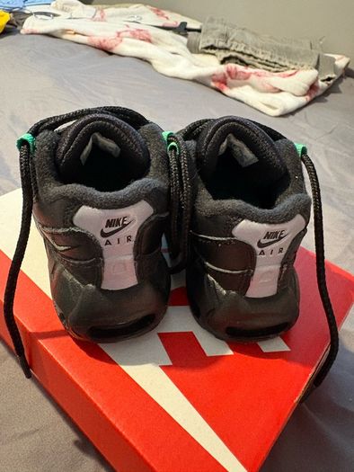 baby nike air max 95 runners
