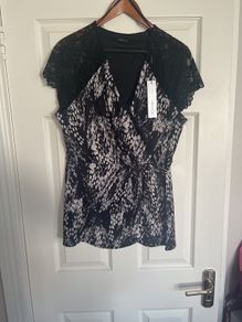 Roman Size 20 Wrap Top with Lace Detail BNWT