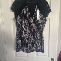 Roman Size 20 Wrap Top with Lace Detail BNWT