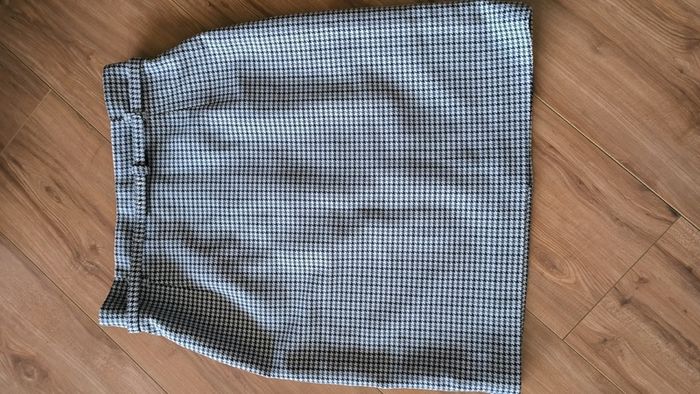 H&M Women skirt, new , size EU 36, UK 8
