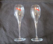 set of 2 champagne flutes G H MUMM
