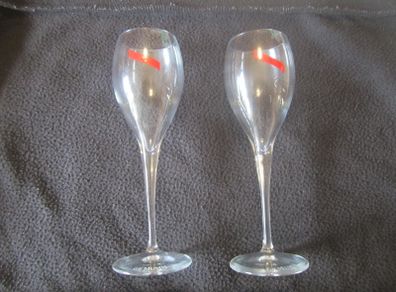 set of 2 champagne flutes G H MUMM