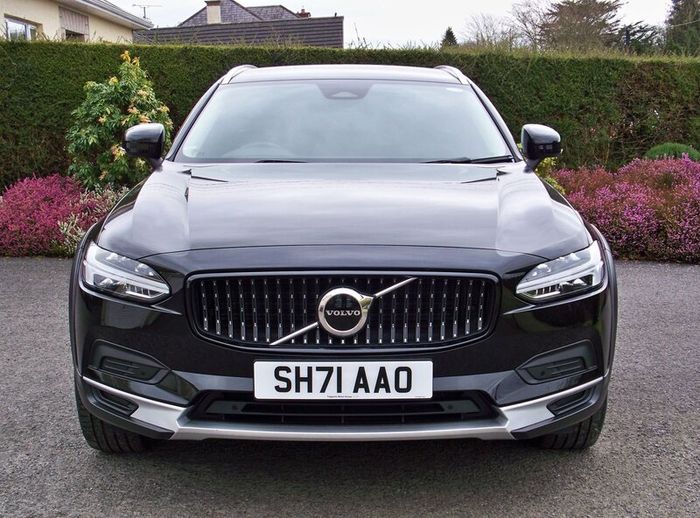 Volvo V90 2.0 B5D Cross Country 5dr AWD Auto