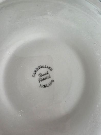 CARIGALINE plates bowls cups milk jug tea pot