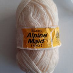 New vintage 100% wool knitting/crochet/crafts