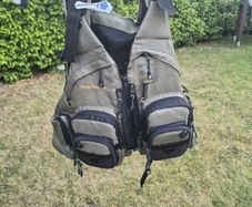 fishing vest team dragon