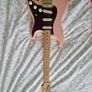 Fender shell pink strat mim Image 3