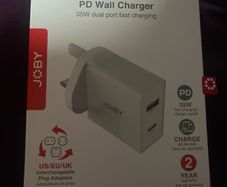 Joby USB Wall fast Charger White Dual Port 35W UK, EU, US adaptors included