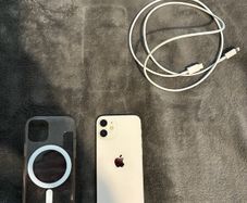 iPhone 12 mini 128GB White Unlocked