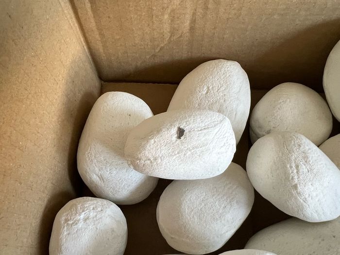 Full Pack of White Ceramic Pebbles for Gas / Bioethanol Fire (25-30 Pcs)