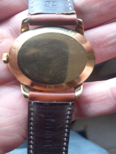 18 ct gold omega