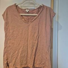woman's tee shirt