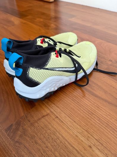 Trail running shoe