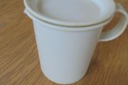 Tubberware Jug with Pouring Lid for Sale