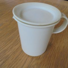 Tubberware Jug with Pouring Lid for Sale