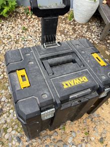 Dewalt