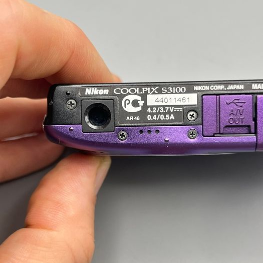 Nikon Coolpix S3100 14MP Digital Camera Purple - Full Kit