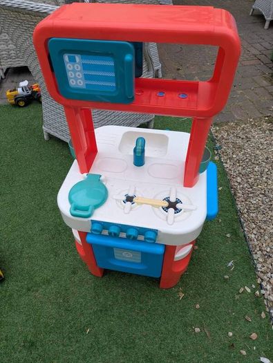 child's play kitchen