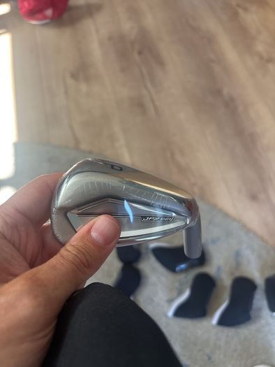 Club heads : Gap - 4