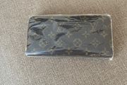 LV purse