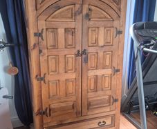 Mexican Pine Wardrobe