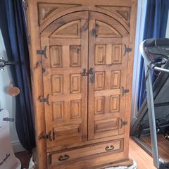 Mexican Pine Wardrobe