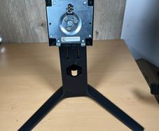 Alienware Stand & Base Fits Multiple Monitors - Models Are In The Pictures