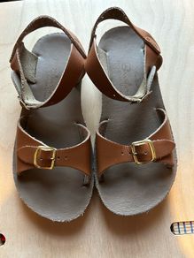 Saltwater sandals