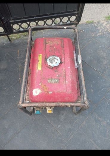 Honda ECM 2800 generator