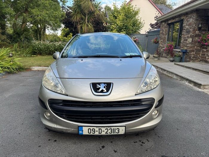 Peugeot 207 Biarritz 1.4 5 Door 2009