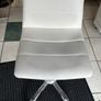 White manicure and pedicure chair Image 3