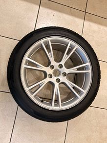 Tesla Model Y alloy 19 inch, plus tyre and TPMS, [tyre used Hankook Ventus S1 Evo 3 255 45 R19 104]