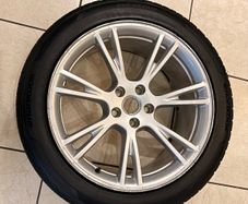 Tesla Model Y alloy 19 inch, plus tyre and TPMS, [tyre used Hankook Ventus S1 Evo 3 255 45 R19 104]