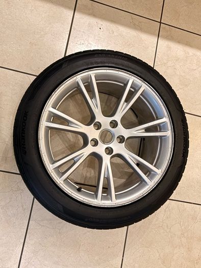 Tesla Model Y alloy 19 inch, plus tyre and TPMS, [tyre used Hankook Ventus S1 Evo 3 255 45 R19 104]